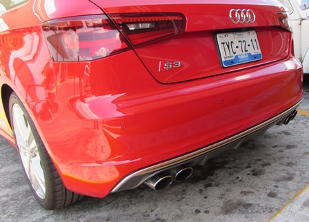 Audi S3 atrás detalle