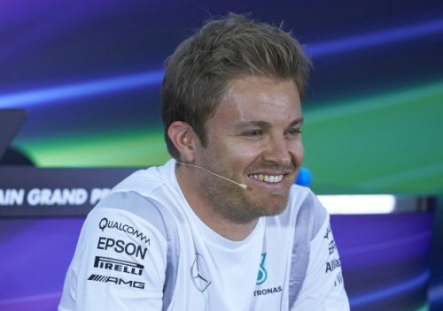 F1 16 Bahrein Rosberg gana
