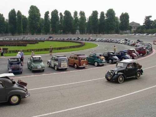 FIAT 500 Topoliono desfile