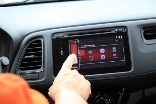 Honda HRV 2016 prueba pantalla táctil