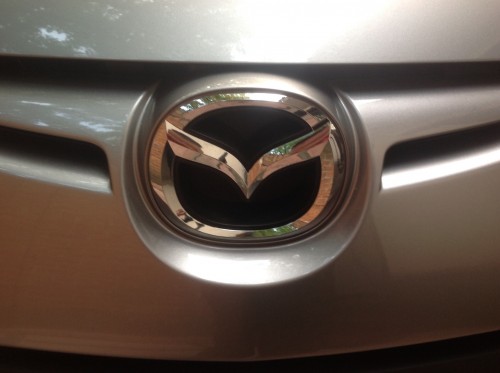 Mazda 2 2014 frente detalle