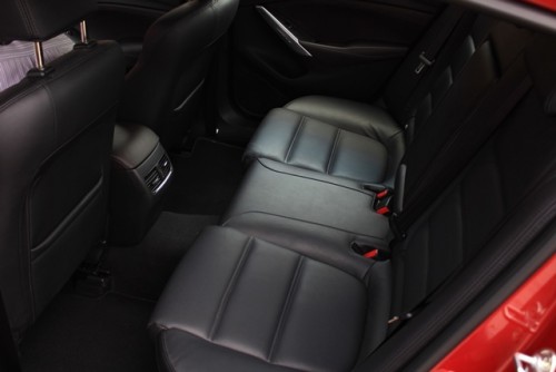 Mazda 6 2016 atrás asiento