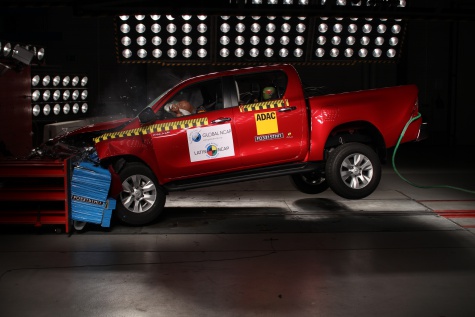 Toyota Hilux 2015 prueba Latin NCAP 2