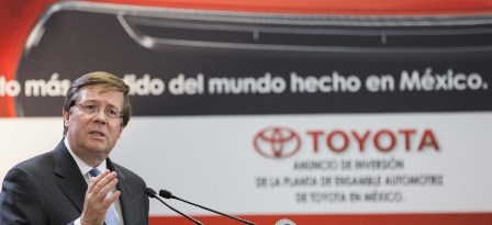 Toyota Jim Lentz inversión en México