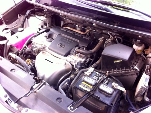 Toyota RAV 2015 motor