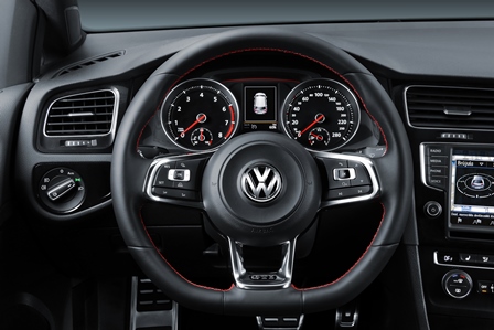 VW Golf Pue volante